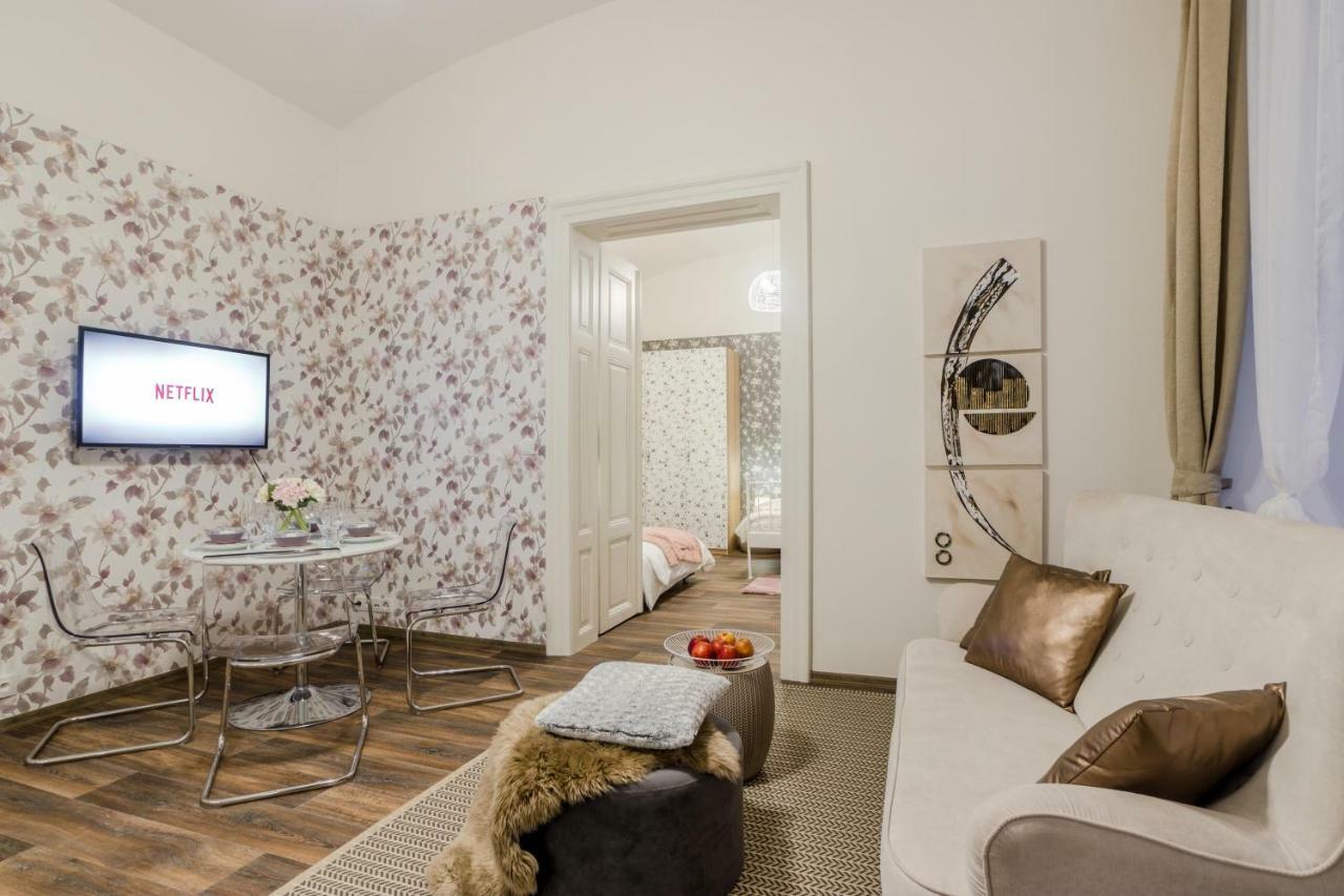Prague Apt Near Charles Bridge By Michal&Friends Exterior photo