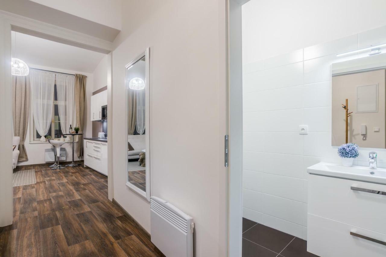 Prague Apt Near Charles Bridge By Michal&Friends Exterior photo